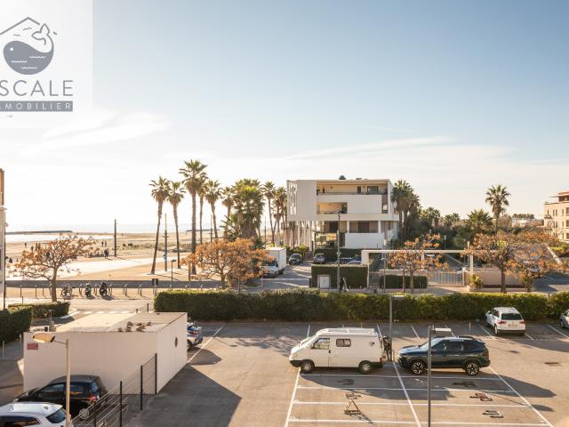 VENTE TYPE 2 CABINE VUE MER + PARKING AUX QUILLES A SETE