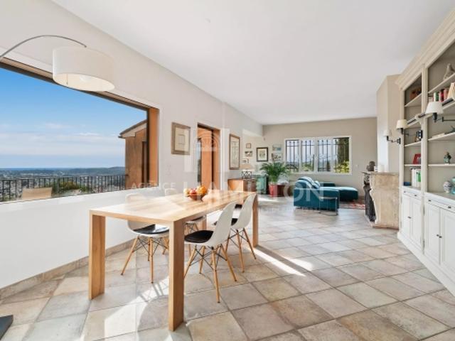 Vente urgente Vue Panoramic mer, villa contemporaine, piscine, calme absolu