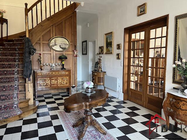 Vente Viager 11 pièces 195 m2 Bourbonne les Bains