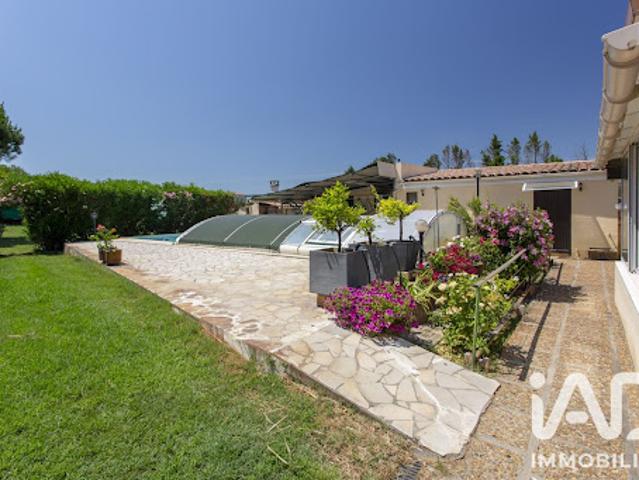 Vente Viager 4 pièces 123 m2 Arles