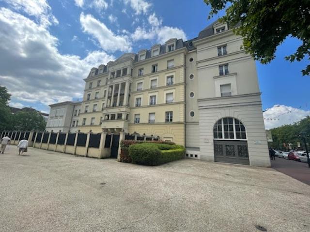 Vente Viager 4 pièces 90 m2 Le Plessis Robinson
