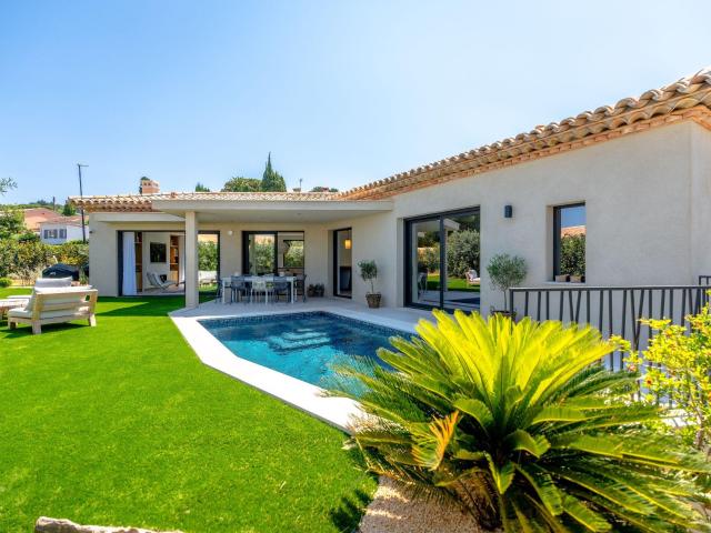 Vente villa 4 Pièce s 157m² Sainte Maxime