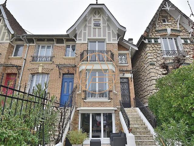 Vente Villa 4 pièces 105 m2 La Varenne Saint Hilaire