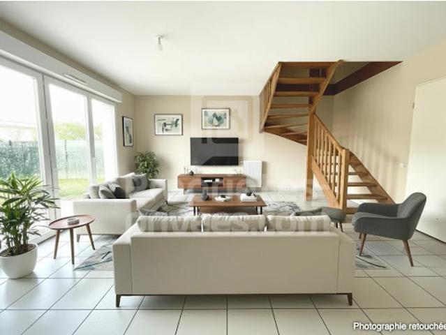 Vente Villa 4 pièces 83 m2 Castelginest