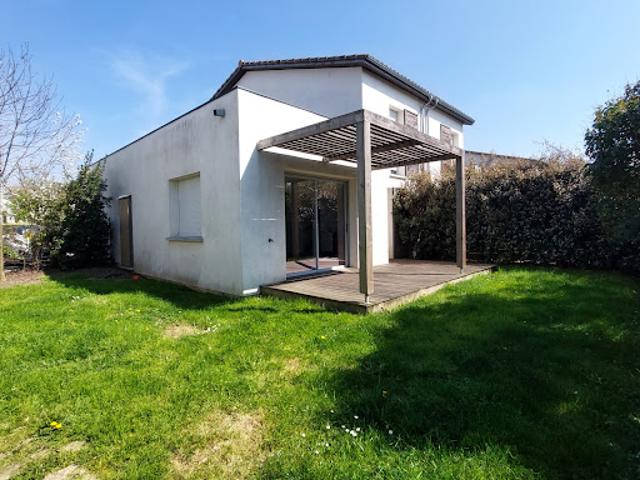 Vente Villa 4 pièces 93 m2 Castelginest