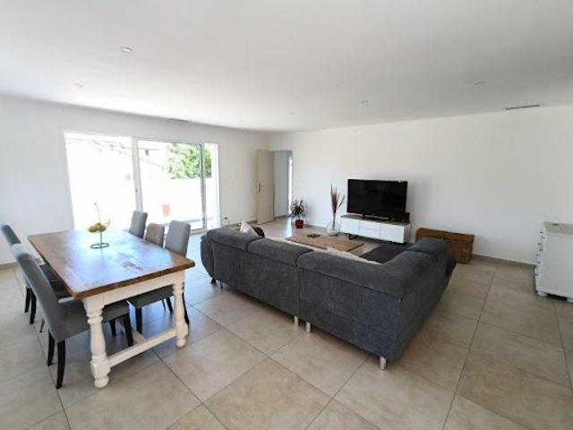 Vente Villa 4 pièces 100 m2 Pezenas