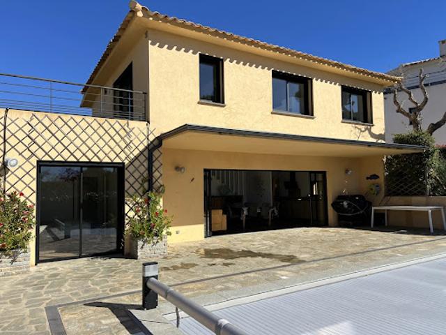Vente Villa 4 pièces 108 m2 Sainte lucie de porto vecchio