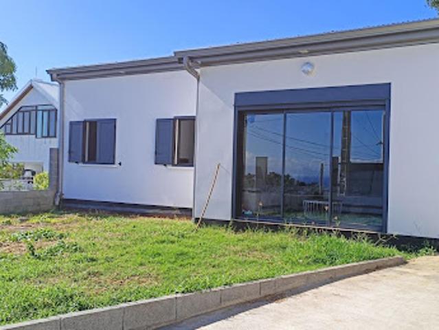 Vente Villa 4 pièces 109 m2 Saint denis chaudron