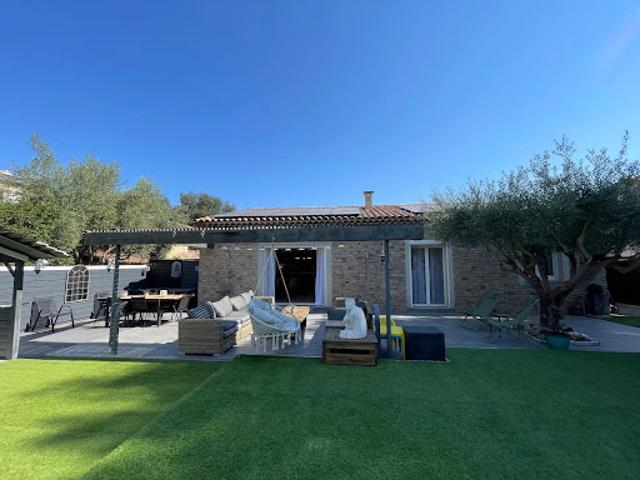Vente Villa 4 pièces 121.14 m2 Frejus