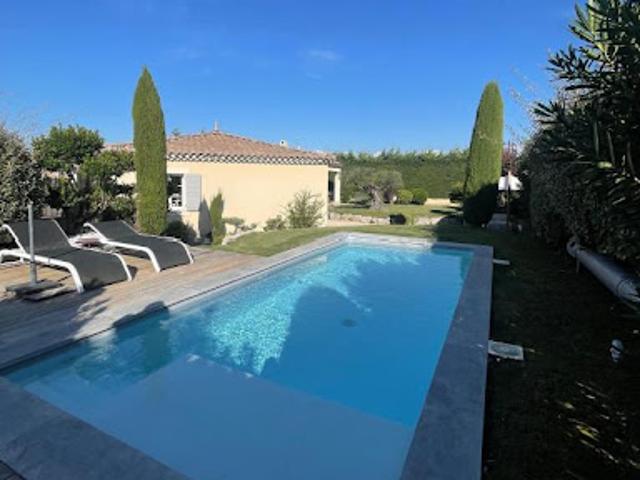 Vente Villa 4 pièces 124 m2 Saint Saturnin lès Avignon
