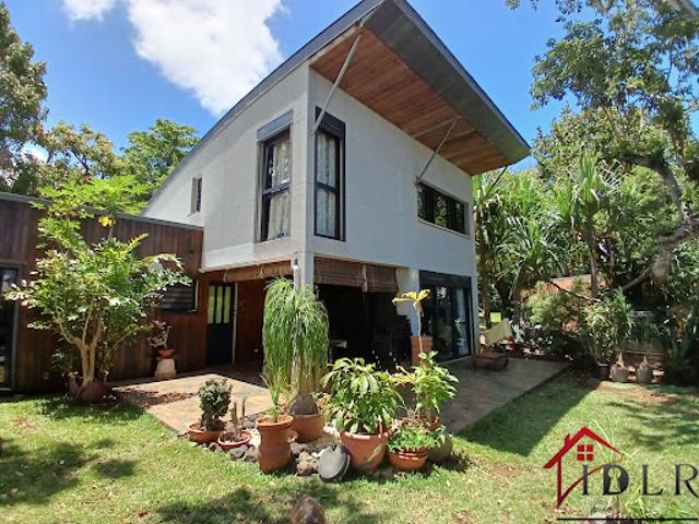 Vente Villa 4 pièces 130 m2 Saint Pierre
