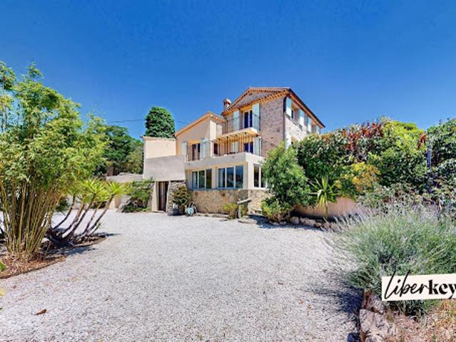 Vente Villa 4 pièces 135 m2 Berre les Alpes