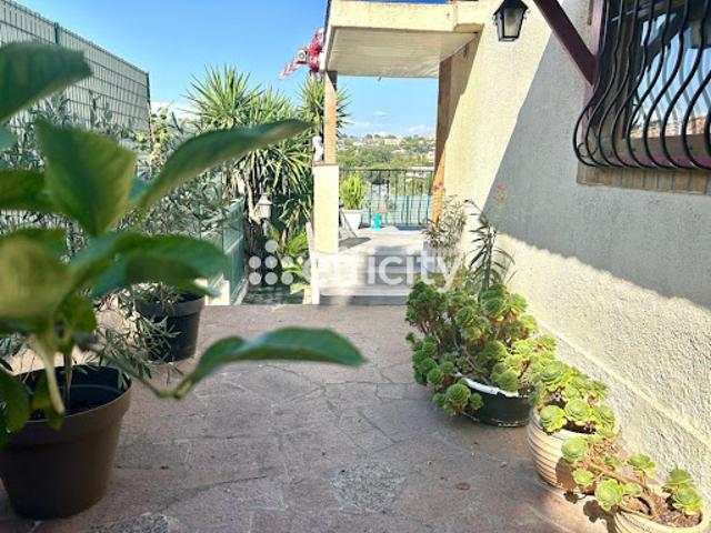 Vente Villa 4 pièces 136 m2 Cagnes sur Mer