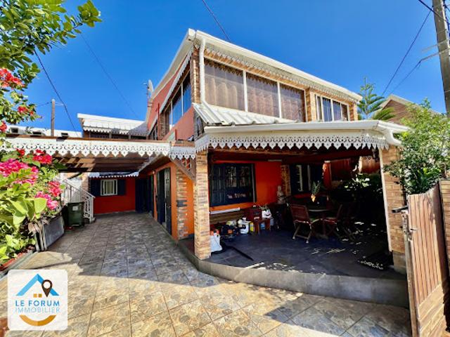 Vente Villa 4 pièces 152 m2 Saint Pierre