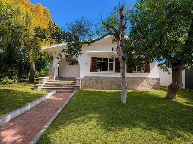 Vente Villa 4 pièces 160 m2 Saint Gilles Les Bains
