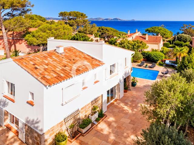 Vente Villa 4 pièces 167 m2 Les issambres