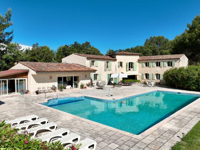 Vente villa 5 Pièce s 295m² Mouans Sartoux