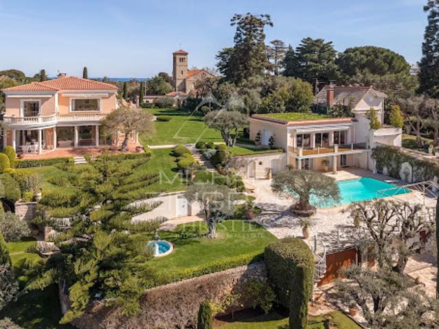 Vente Villa 7 pièces 555 m2 Antibes
