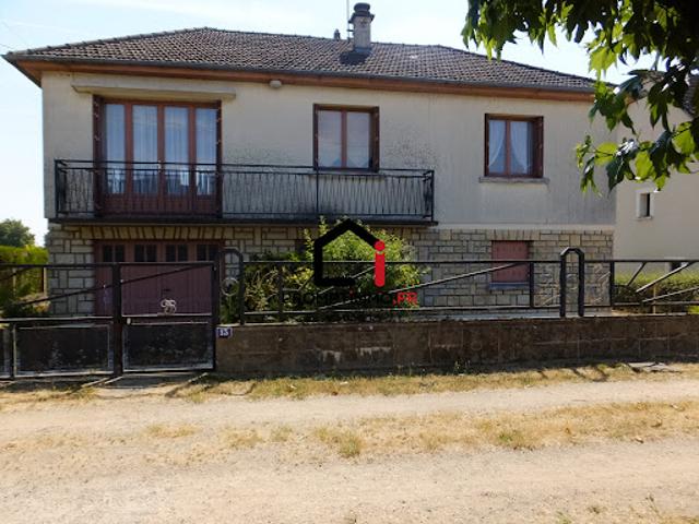 Vente Villa 5 pièces 85 m2 Ainay le Château