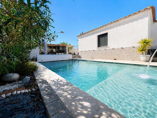 Vente Villa 5 pièces 100 m2 Saint Gilles