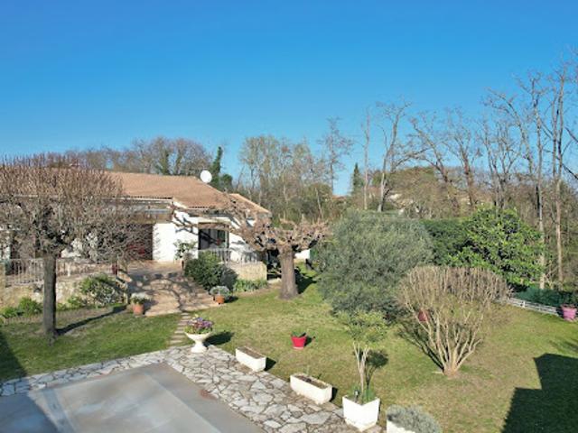 Vente Villa 5 pièces 101 m2 Uzès