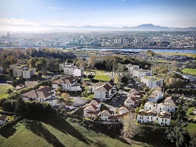 Vente Villa 5 pièces 106.46 m2 Bayonne