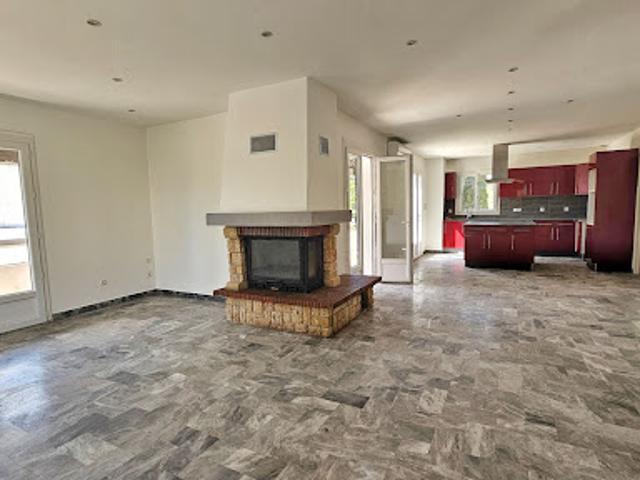 Vente Villa 5 pièces 107 m2 Le Cannet des Maures