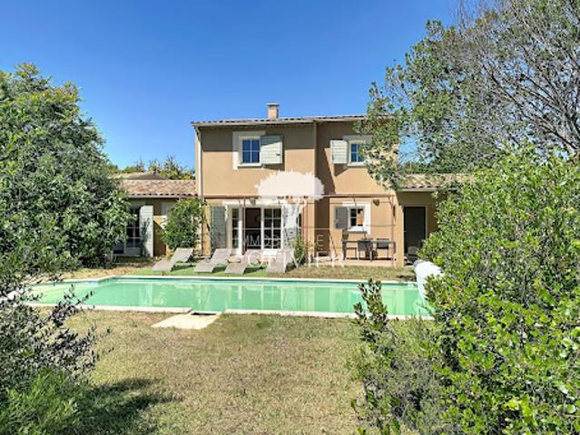 Vente Villa 5 pièces 114 m2 Saint Saturnin lès Apt