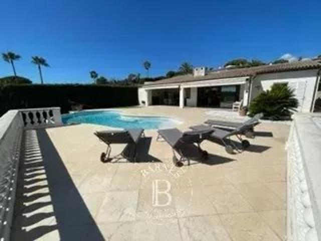 Vente Villa 5 pièces 116.84 m2 Villeneuve Loubet
