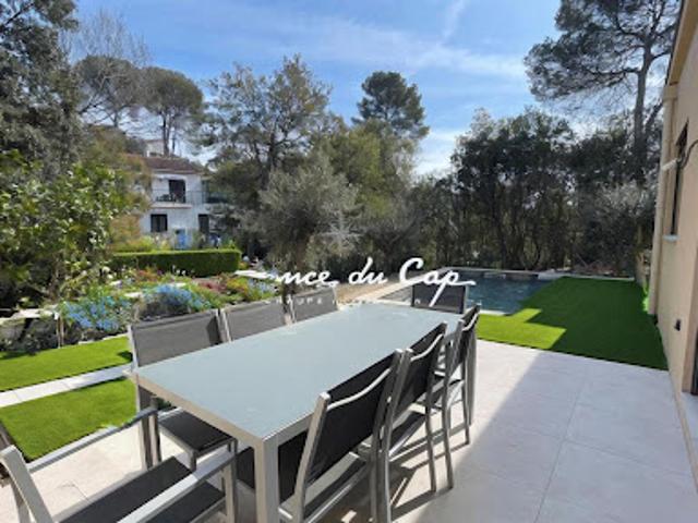 Vente Villa 5 pièces 120 m2 Saint raphael