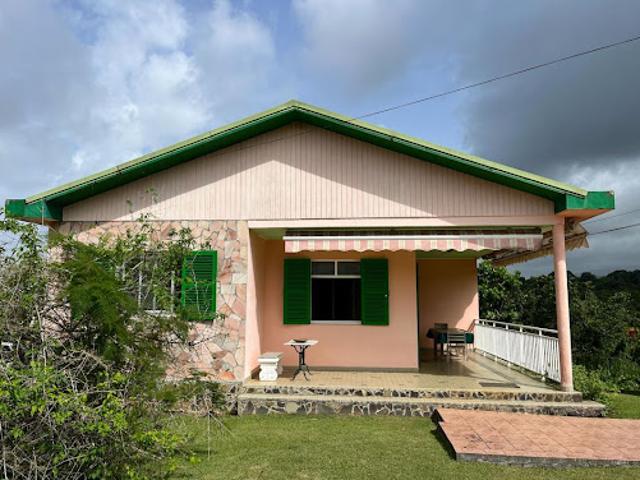 Vente Villa 5 pièces 120 m2 Petit bourg