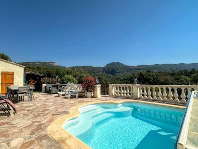 Vente Villa 5 pièces 121 m2 Roquebrune sur Argens