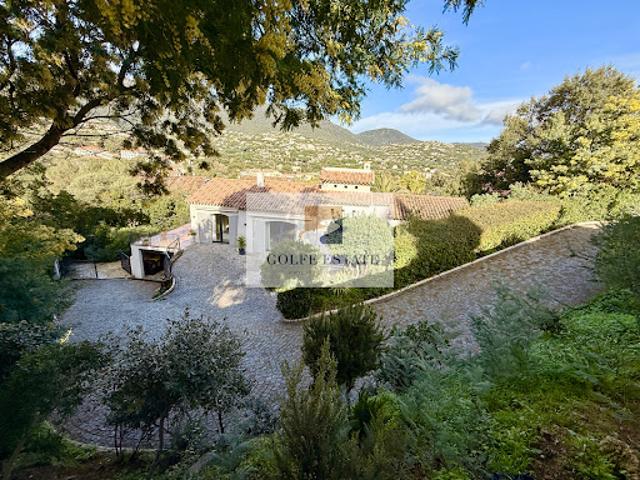 Vente Villa 5 pièces 125 m2 Cavalaire sur Mer