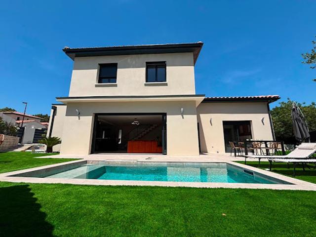 Vente Villa 5 pièces 125 m2 Clermont l'herault