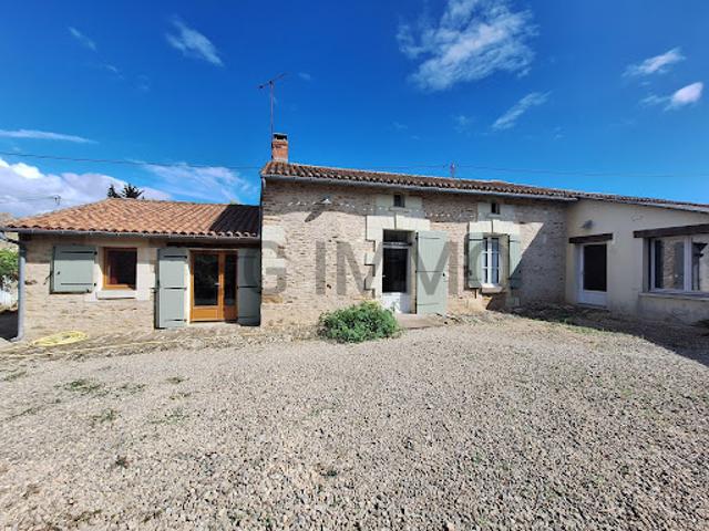 Vente Villa 5 pièces 125 m2 Saint Jean de Sauves