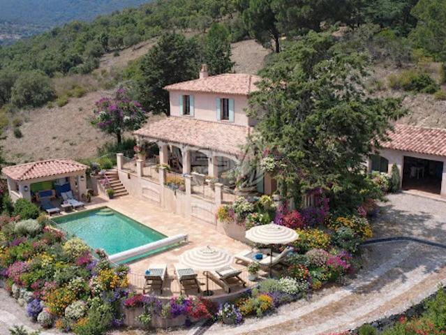 Vente Villa 5 pièces 125 m2 Plan de la Tour