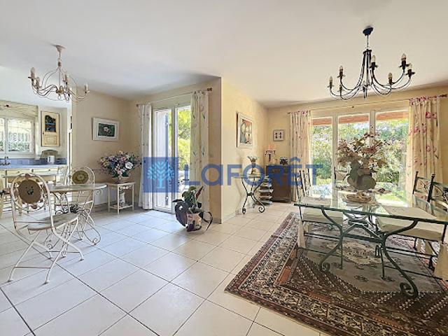 Vente Villa 5 pièces 126 m2 Six Fours les Plages