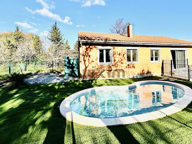 Vente Villa 5 pièces 130 m2 Laudun l'Ardoise
