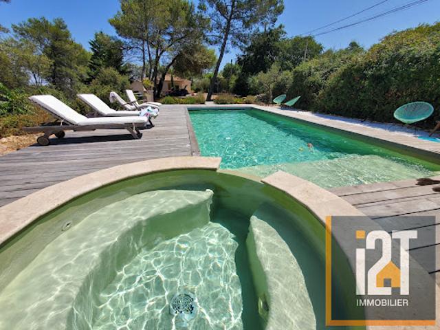 Vente Villa 5 pièces 130 m2 Nimes