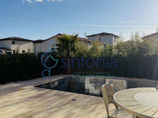Vente Villa 5 pièces 134 m2 Arpaillargues et Aureillac