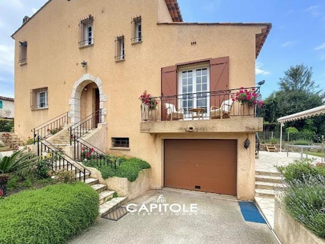 Vente Villa 5 pièces 136.36 m2 Antibes