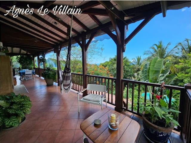 Vente Villa 5 pièces 139 m2 Bouillante