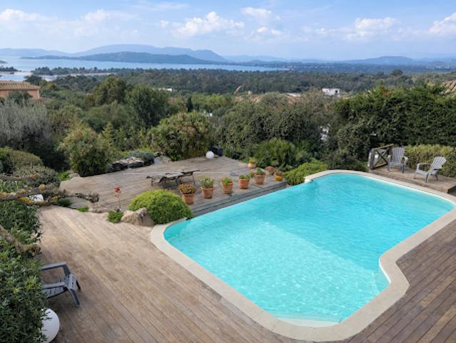 Vente Villa 5 pièces 140 m2 Sainte lucie de porto vecchio