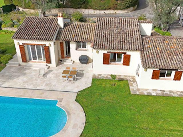 Vente Villa 5 pièces 140 m2 Tourrettes sur Loup