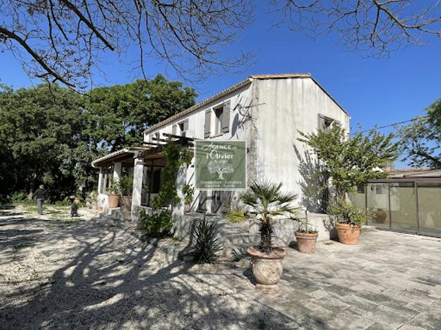 Vente Villa 5 pièces 140 m2 Tarascon