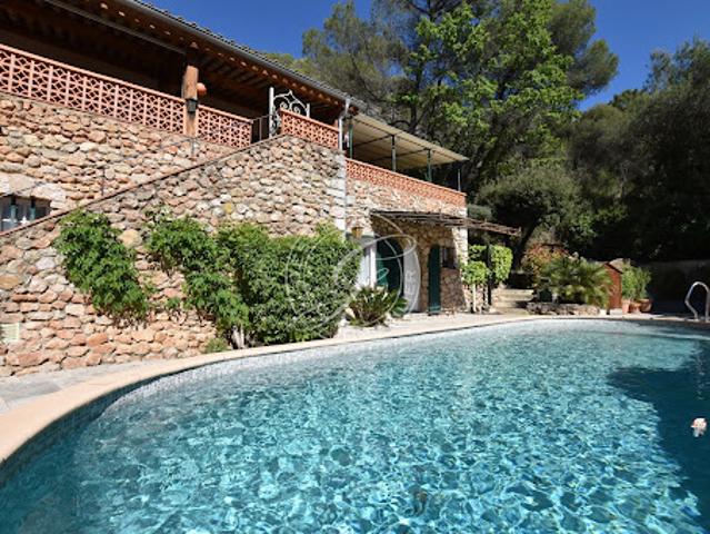 Vente Villa 4 pièces 141.61 m2 Villecroze