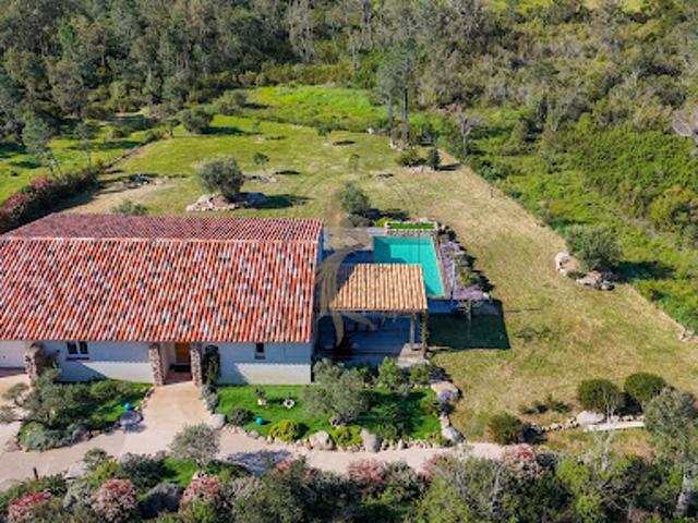 Vente Villa 5 pièces 142 m2 Porto Vecchio