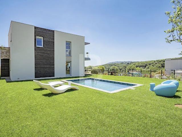 Vente Villa 5 pièces 144 m2 Antibes