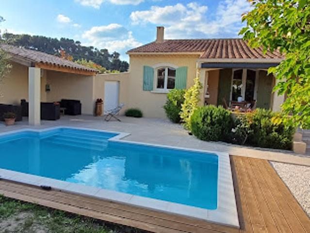 Vente Villa 5 pièces 145 m2 Saint Saturnin lès Avignon