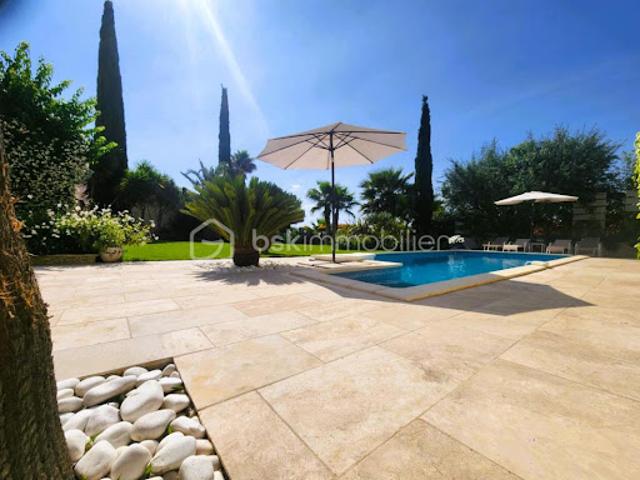 Vente Villa 5 pièces 160 m2 Pezenas